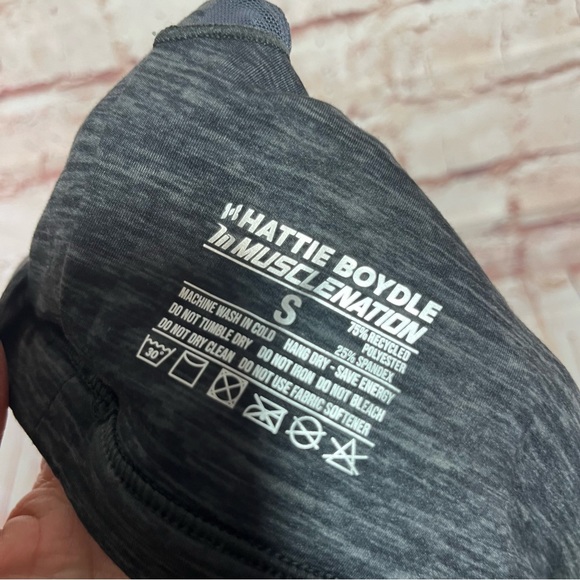 Musclenation women’s Hattie boydle halter sports bra size small - Picture 3 of 4